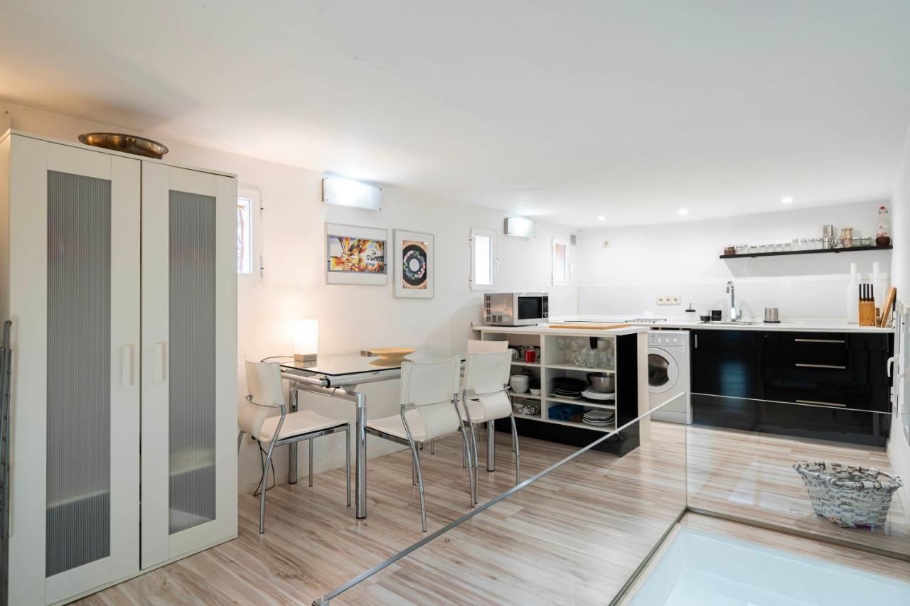 For You Rentals Teatro Real Plaza Apartment Temporal Saint Martin Madrid Tru5 Exterior photo