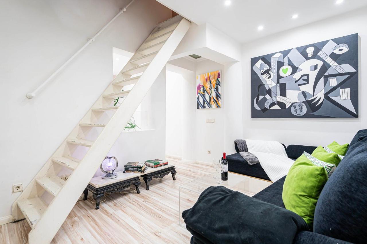 For You Rentals Teatro Real Plaza Apartment Temporal Saint Martin Madrid Tru5 Exterior photo