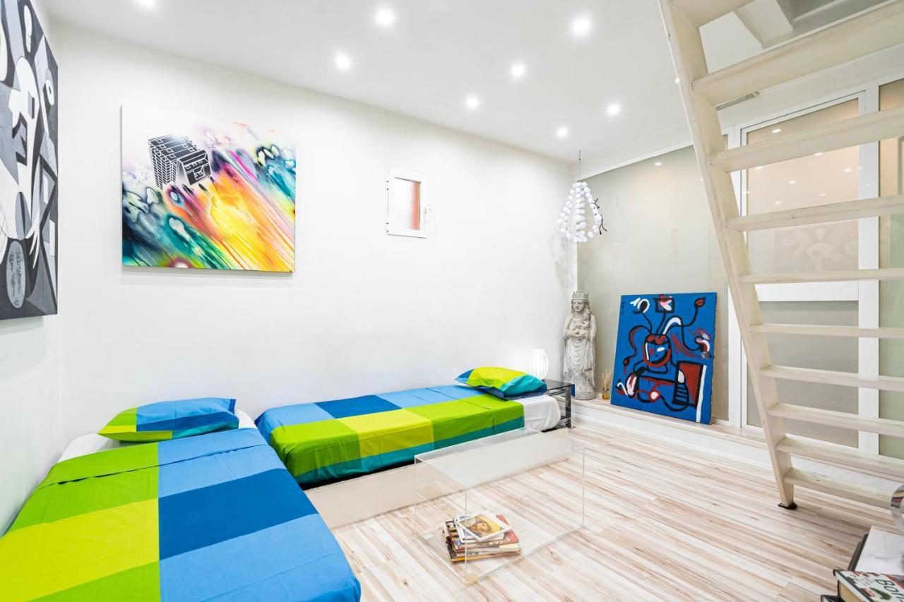 For You Rentals Teatro Real Plaza Apartment Temporal Saint Martin Madrid Tru5 Exterior photo