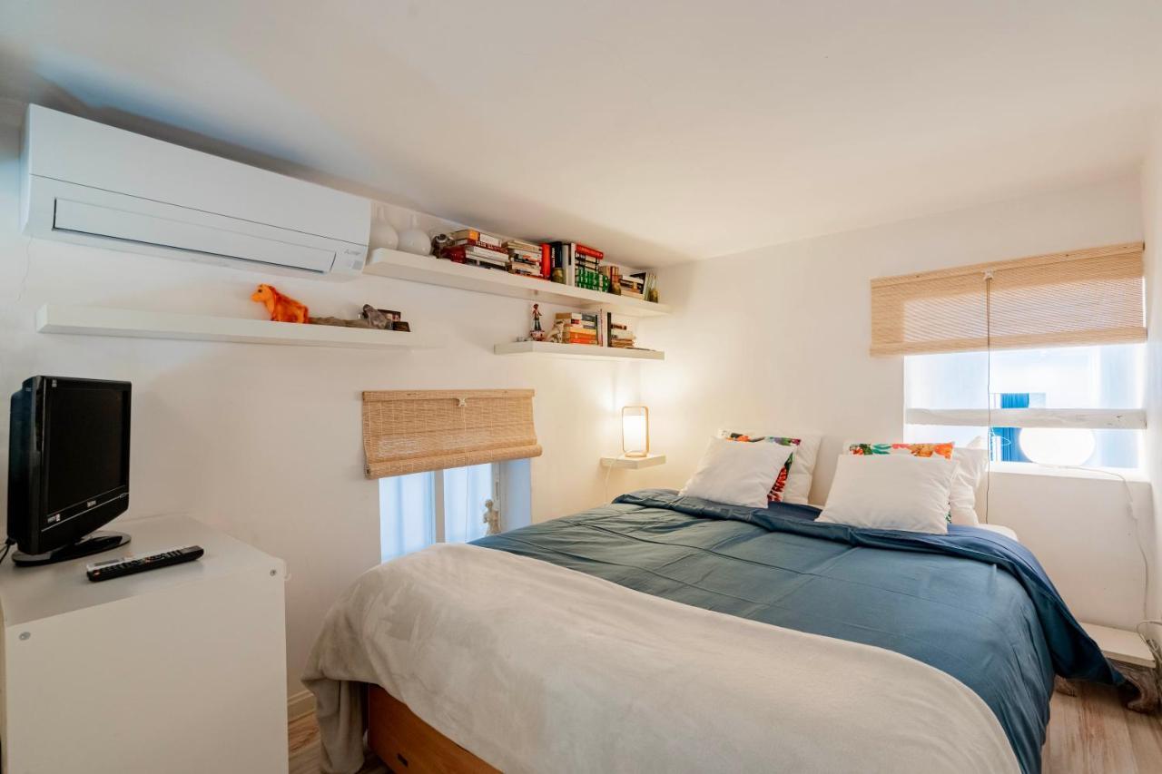 For You Rentals Teatro Real Plaza Apartment Temporal Saint Martin Madrid Tru5 Exterior photo
